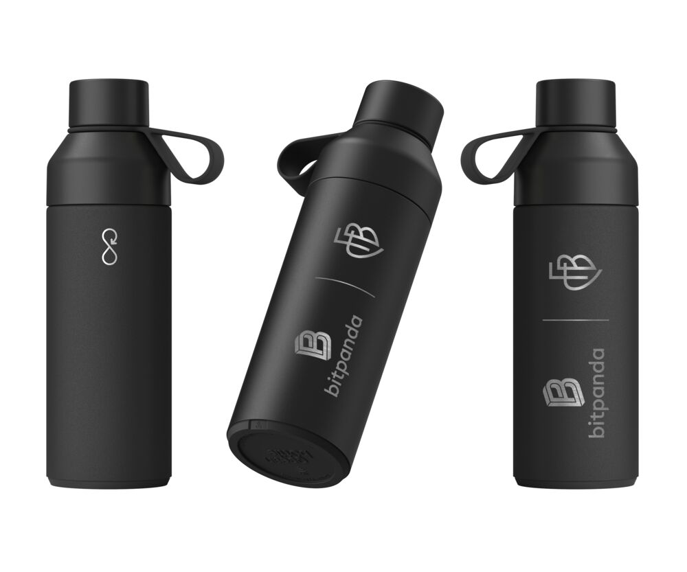 Een fullcolour bedrukt ontwerpvoorbeeld van een custom drinkfles met een gedurfd merkteken
