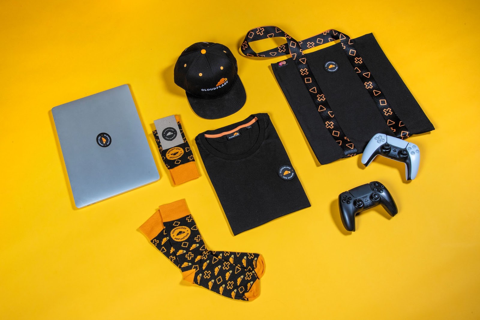 Cloudflare-merch op het Sunday-platform