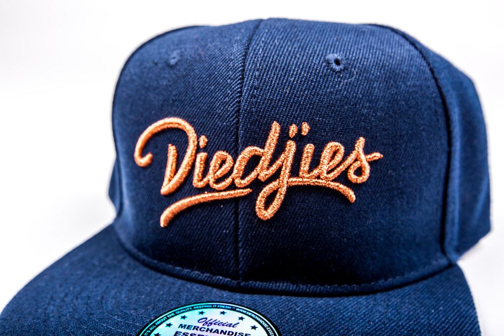 Embroidered logo with relief texture on workwear, the thread is locked into the fabric and won't wash out