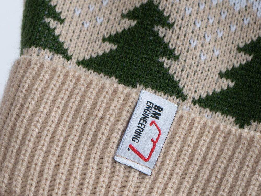 A branded beanie worn in real use, the test of a good custom beanie supplier
