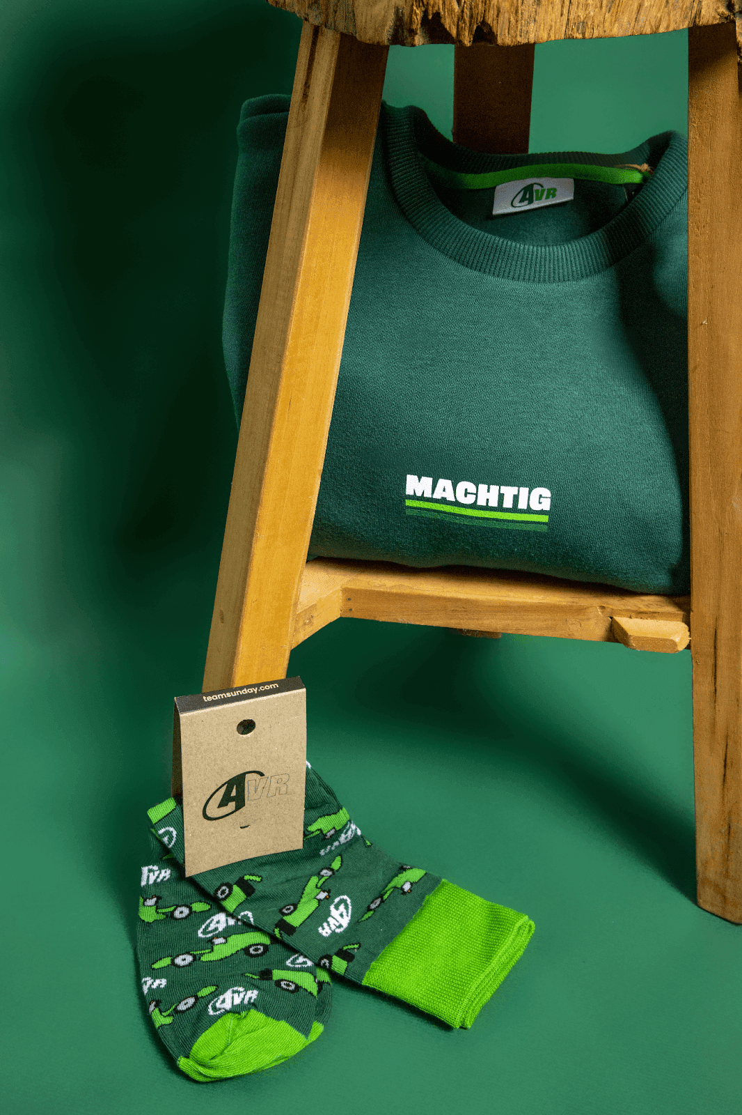 15. AVR: Merchandise-Shops für die Community: Binden Sie Ihre Community ein, indem Sie Markenartikel zum Verkauf anbieten, die Verbindung stärken und zusätzliche Einnahmen generieren.