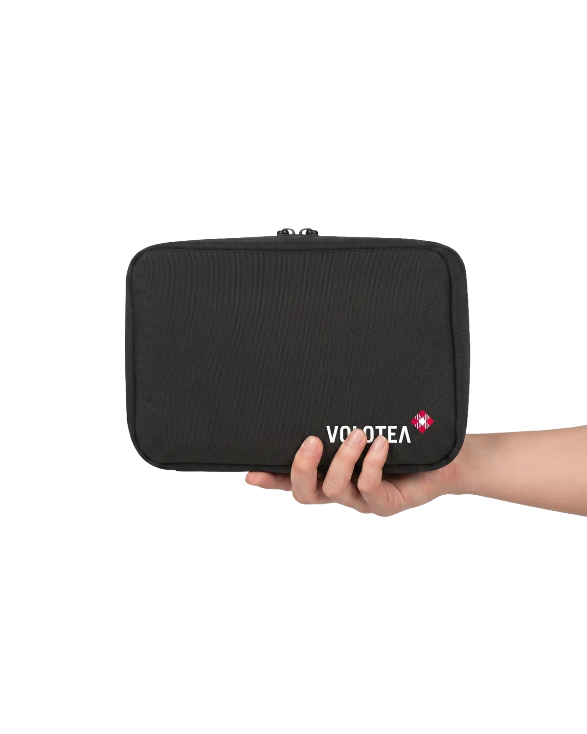 Un estuche rígido para tecnología en poliéster reciclado para cables y cargadores